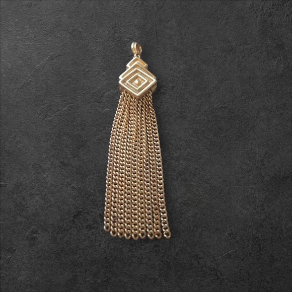 Vintage MONET Elegant Gold Tassel Pendant - Picture 4 of 6